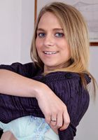 Abbie Anderson shows off her sexy feet, Abbie Anderson (abb011) ATK Archives: Abbie Anderson (Abbie Anderson shows off her sexy feet)