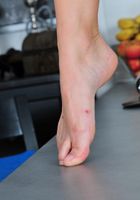 Bella in footfetish, Bella (bel033) ATK Galleria: Bella (Bella in footfetish)