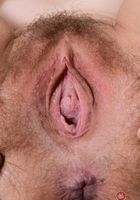 ATK Natural & Hairy: Brielle Woods (Brielle Woods in young and hairy)