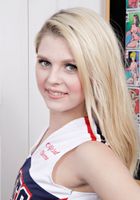 ATK Petites: Chloe Lynn (Chloe Lynn's cheerleading practice)