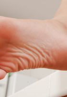 ATK Premium: Daisy Dalton (Daisy Dalton plays with her pussy in the kitchen)