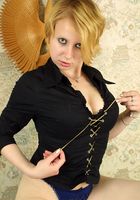 Irina in footfetish, Irina (iri017) ATK Petites: Irina (Irina in footfetish)
