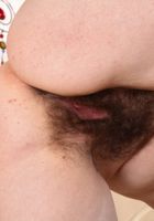 ATK Natural & Hairy: Jayne (Jayne strips down on the stairs)