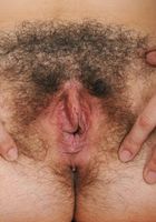 ATK Archives: Wara (Kira spreads her pussy.)