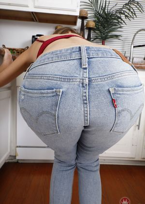 Lexie Fox from ATK Galleria