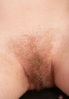 ATK Natural & Hairy: Luna Faye (Luna spreads her blonde rug)
