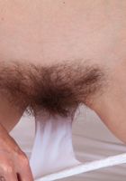 ATK Natural & Hairy: Maria (Hairy MILF Maria spreads her bush)