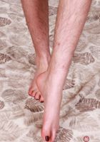 ATK Natural & Hairy: Sia Wood (Sia Wood keeps it casual)