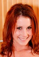 Mia Valentine in solo, Mia Valentine (twe001) ATK Petites: Mia Valentine (Mia Valentine in solo)